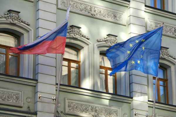 СМИ: Компанию «Алроса» исключили из нового пакета санкций ЕС против России