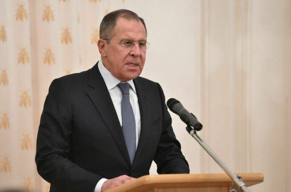 Лавров: Россия готова к диалогу с Западом по безопасности, но лишь на равных