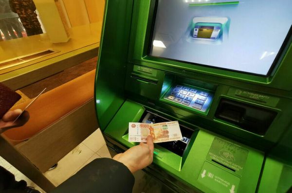 Что будет из-за санкций с рублем, банками и переводами