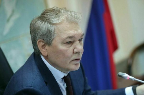 Калашников: Вопрос признания ЛНР и ДНР находится в компетенции Путина