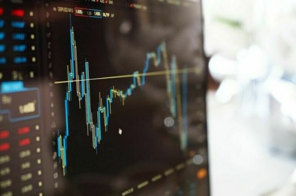 Курс доллара превысил 78 рублей Курс доллара превысил 78 рублей