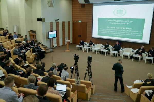 Наценки торговых сетей на продукты хотят жёстко ограничить