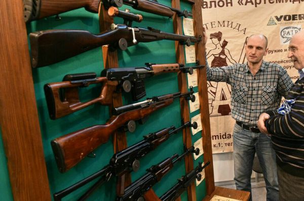 Сколько оружия положено &laquo;в одни руки&raquo;