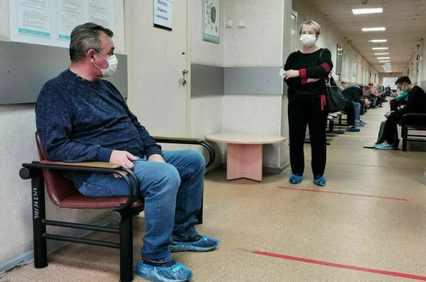 В Москве больничные контактным по COVID-19 автоматически закроют 7 февраля 