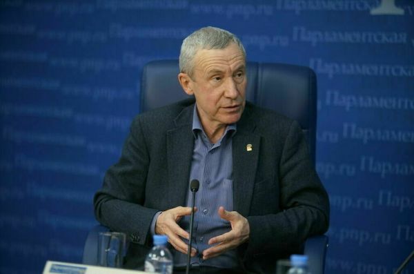 Климов: Россия зеркально ответит на высылку дипломатов Климов: Россия зеркально ответит на высылку дипломатов