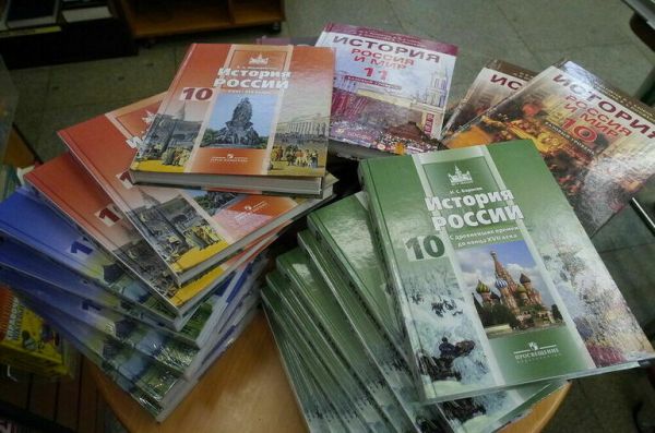 Минпросвещению определили обязанности в отношении приезжих из ДНР и ЛНР Минпросвещению определили обязанности в отношении приезжих из ДНР и ЛНР