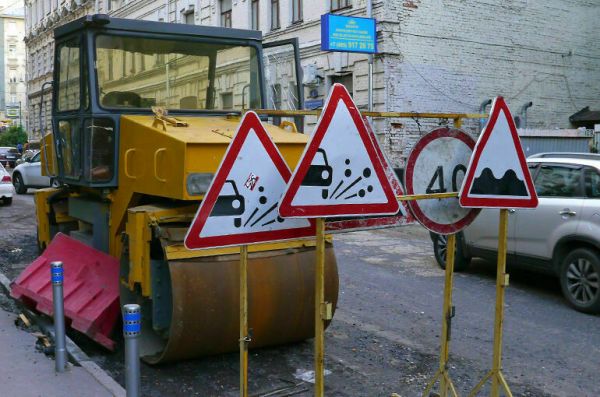 Путин поручил отремонтировать дороги на 120 миллиардов рублей