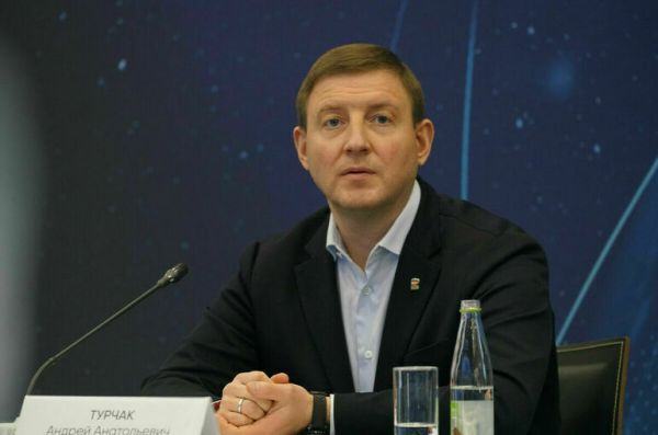 Турчак: Волосы встают дыбом от украинских учебников