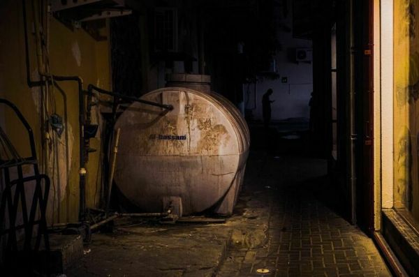 В подвалах Мариуполя нашли тела жертв украинских нацистов со следами пыток