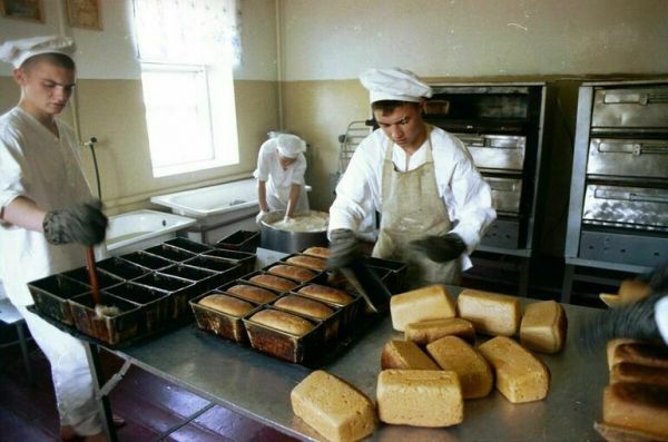 В Совфеде предложили организовать производство качественного, но дешевого хлеба