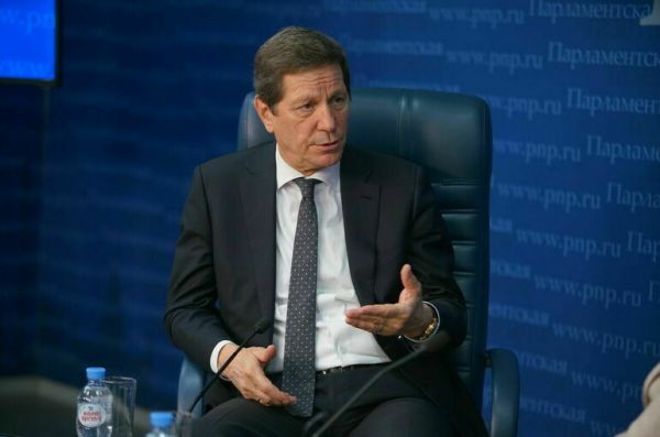 Жуков: Пакет законов о поддержке граждан и экономики планируют принять 4 марта