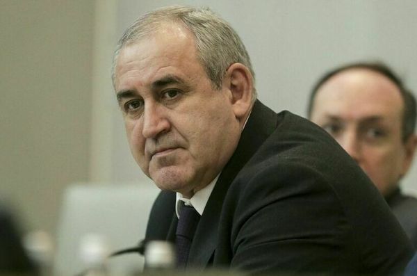 Неверов призвал отменить авансирование бизнесом платежей коммунальных платежей