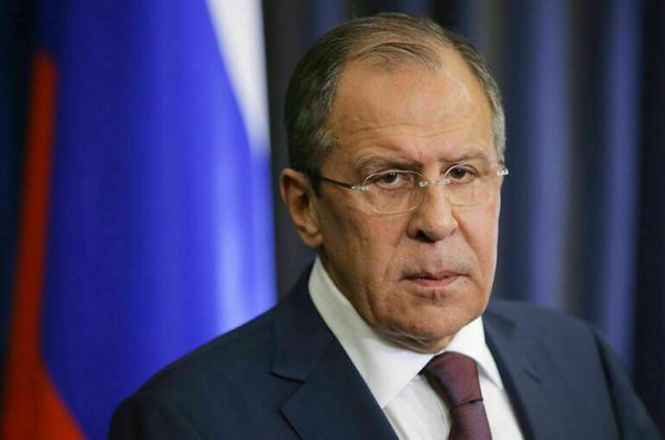 Определять порядок оповещения дипсотрудника о выезде из РФ будет глава МИД