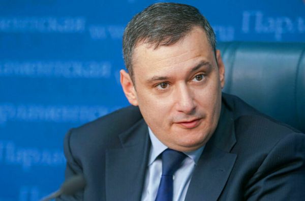 Хинштейн: Решить проблему кадров в IT в ЛНР поможет российский опыт