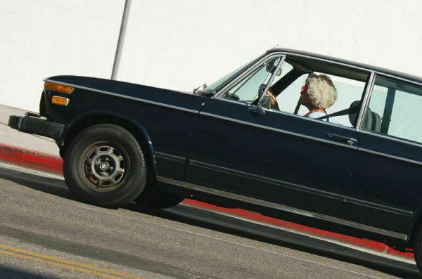 Кабмин предложил компенсировать пенсионерам-северянам дорогу на отдых на личном авто