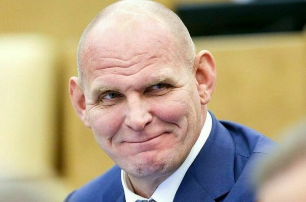 Карелин рассказал, почему России не нужно создавать альтерна<span id=