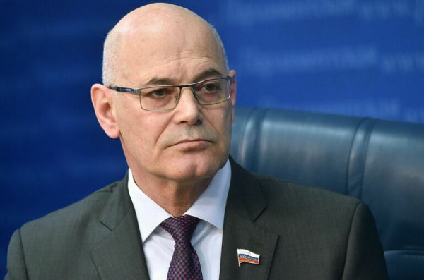 Круглый поддержал инициативу о выборе женщинами срока декретного отпуска Круглый поддержал инициативу о выборе женщинами срока декретного отпуска