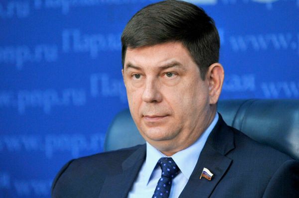 Мигрантов предложили доучивать русскому языку на рабочих местах