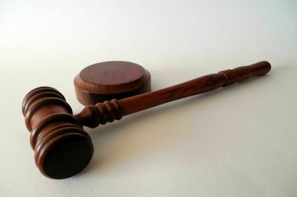 На Украине запретили &laquo;Оппозиционную платформу&raquo; и еще 10 партий