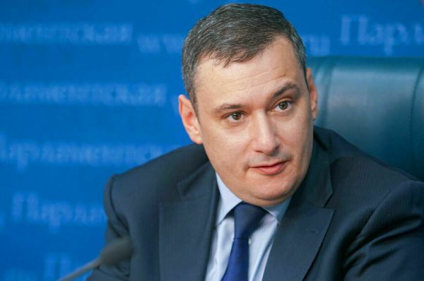 Персональным данным россиян хотят поставить кордон на пути за бугор