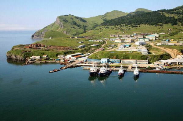 Путин поручил выделить дополнительные средства для Дальнего Востока Путин поручил выделить дополнительные средства для Дальнего Востока