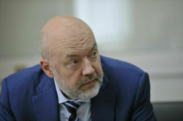 Рассмотрение законопроекта о наказании за исполнение санкций перенесут на осень