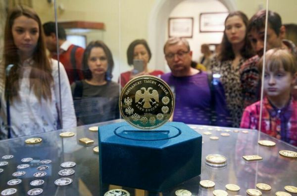 СМИ: ЕС может ввести санкции против российского золота