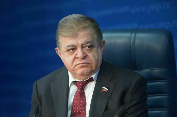 Джабаров считает, что Зеленскому по примеру Джонсона стоит подумать об отставке