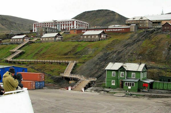 Грузы в Баренцбург доставят норвежские перевозчики