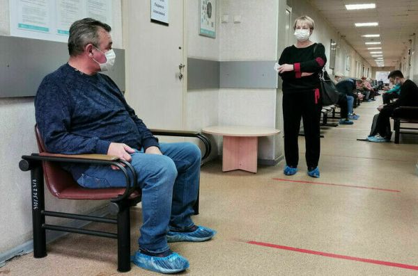 Инфекционист спрогнозировал пик заболеваемости COVID-19 в Москве к концу лета