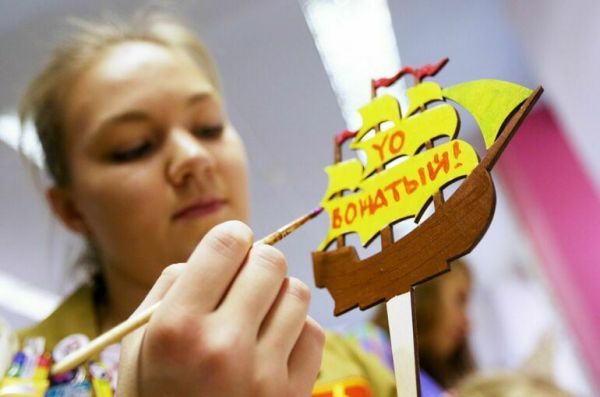 Кого возьмут вожатым в лагерь