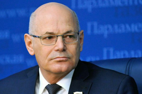 Круглый оценил риски возвращения ограничений из-за COVID-19