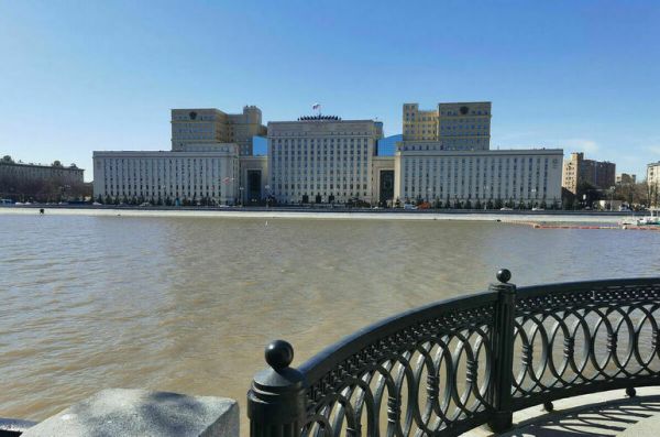 Минобороны разрабатывает правовой механизм продолжения службы контрактников-иностранцев