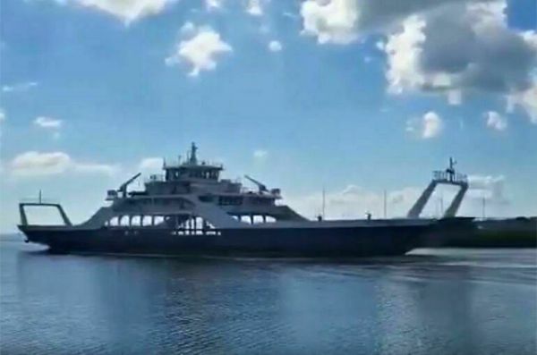 Минобороны запустило паромы из Ейска в Мариуполь