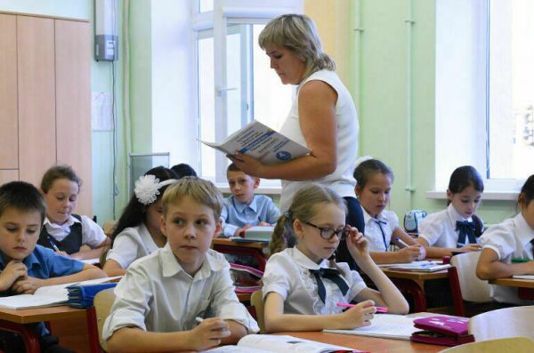 Минпросвещения сократило перечень документов, которые должны заполнять учителя