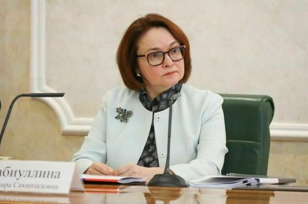 Набиуллина: Доллары останутся в России даже при апокалиптическом сценарии
