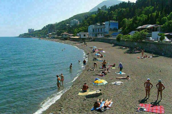 Пляжи детских лагерей хотят закрыть для посторонних Пляжи детских лагерей хотят закрыть для посторонних