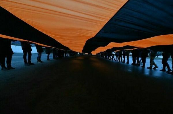 Правкомиссия поддержала законопроект о наказании за осквернение георгиевской ленты