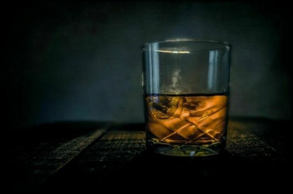 Производители Jim Beam, Macallan и The Famous Grouse продадут бизнес в России