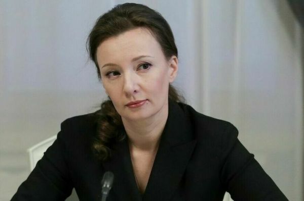 Регионам предложили мониторить сообщения в соцсетях о суицидах 