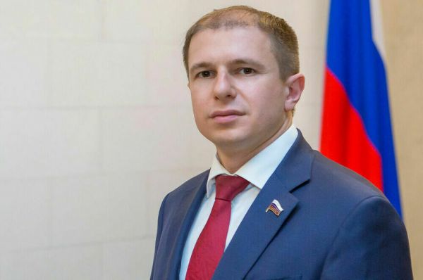 Регионам предложили мониторить сообщения в соцсетях о суицидах 