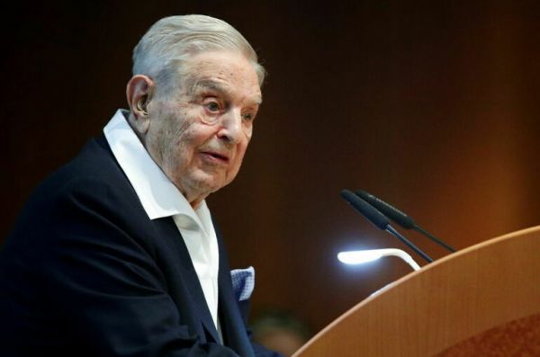 Сорос заявил об угрозе США из-за &laquo;внутренних врагов&raquo; в лице республиканцев