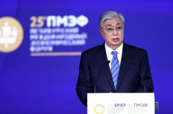 Токаев сообщил о необходимости диверсификации транзита казахстанской нефти