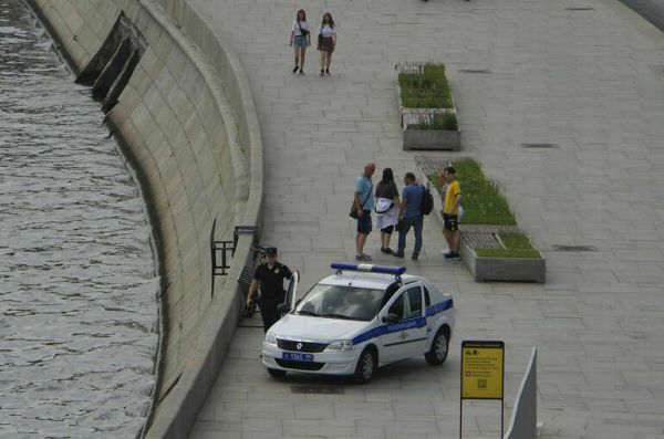 В квартире в Новошахтинске обнаружили четыре тела с огнестрельными ранениями