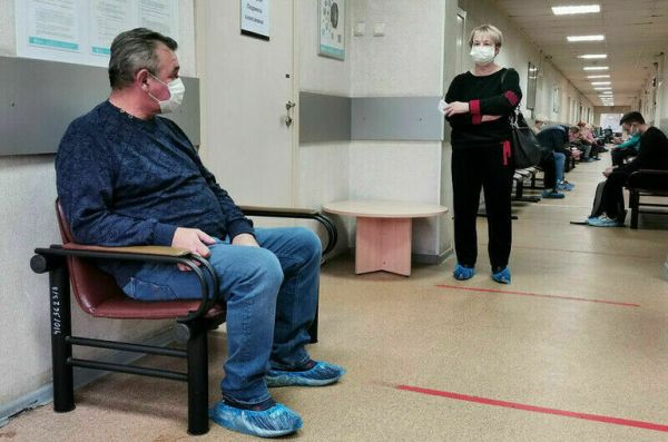 В России число госпитализаций с COVID-19 выросло за сутки на 119,2%