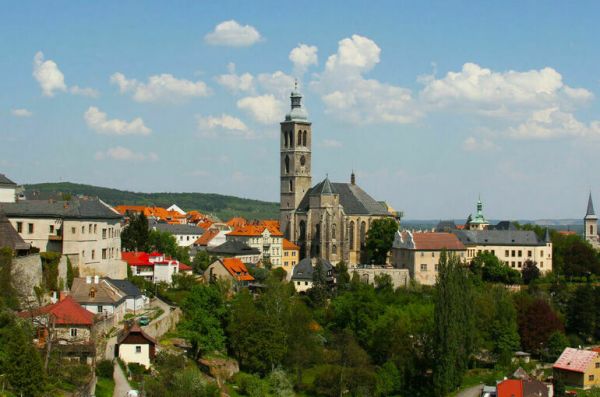 Власти ряда городов Чехии сняли флаги Украины с административных зданий