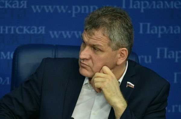 Алексей Куринный: Мониторинг за излучением вышек сотовой связи должен быть постоянным