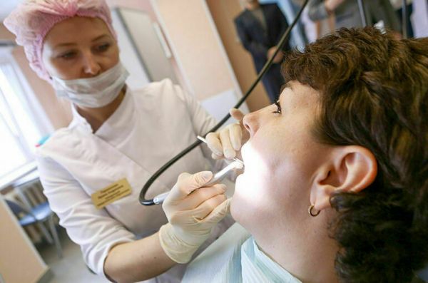 Для диагностики ВИЧ-инфекции привлекут стоматолога и психиатра