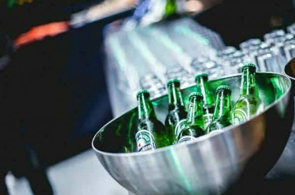 Heineken планирует продать свой бизнес в России до конца года