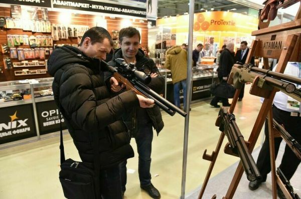 Россиянам ограничили владение оружием